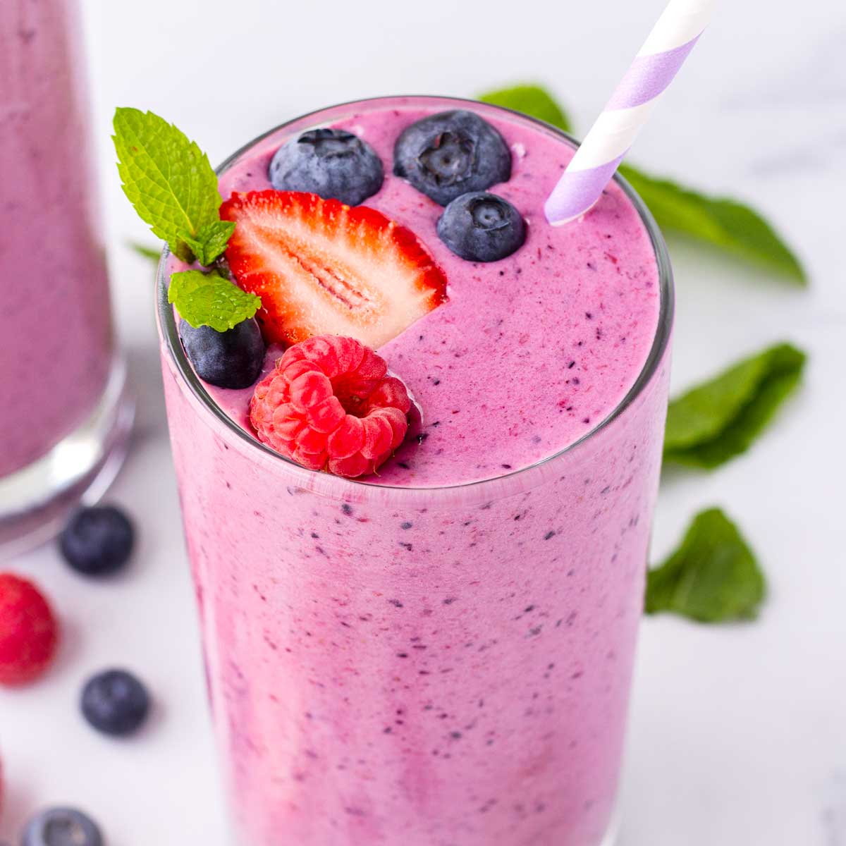 mixed berry smoothie